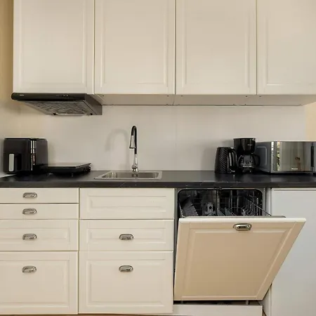 Apartment Wyjatkowe Z Balkonem 350 M Od Plazy By Renters *